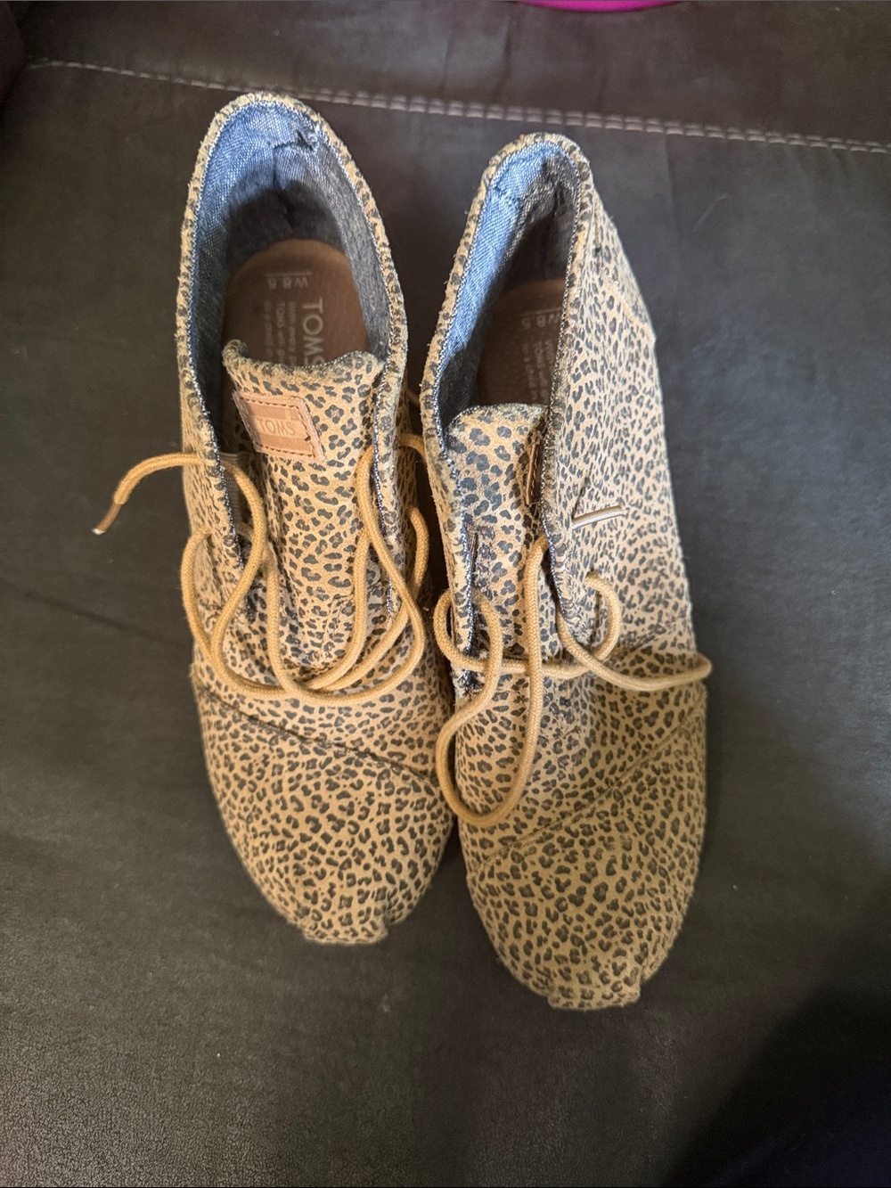 Toms Women’s Leopard Lace-Up Desert Boots in Tan and Black
